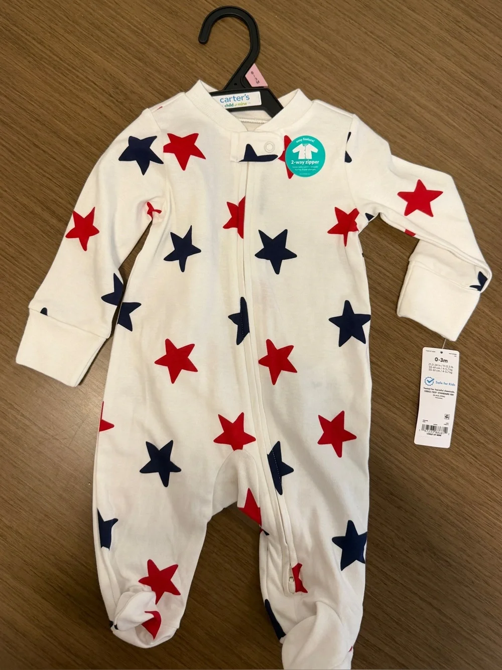 NWT - Carter's Child of sleep ‘N play WHITE STARS (0-3 months)